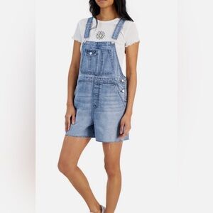 Tinseltown Light Wash Raw Hem Cotton Denim
Shortall Overalls Size Small